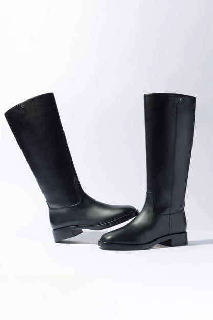 Anne Boot In Black Leather