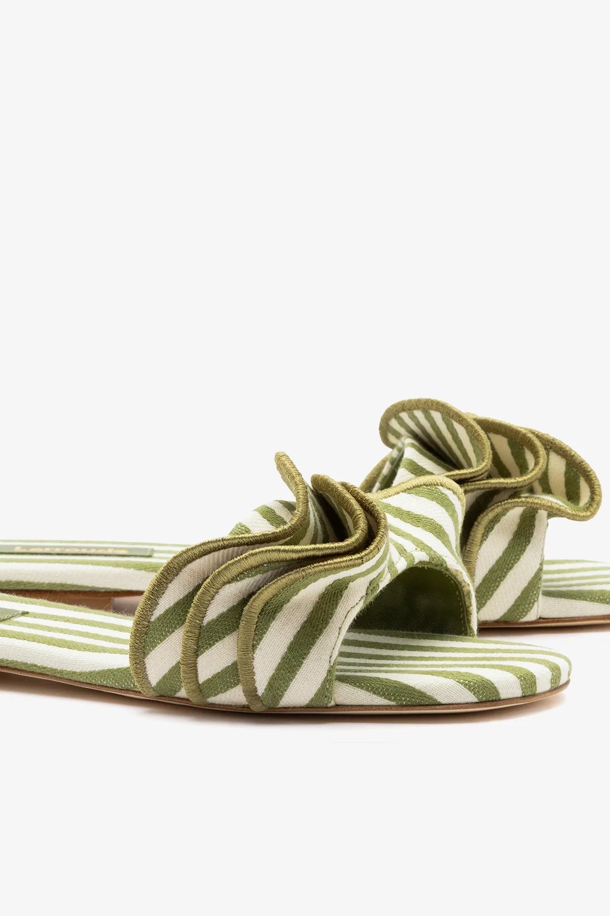 Ivy Ruffle Flat Seaweed Striped Canvas