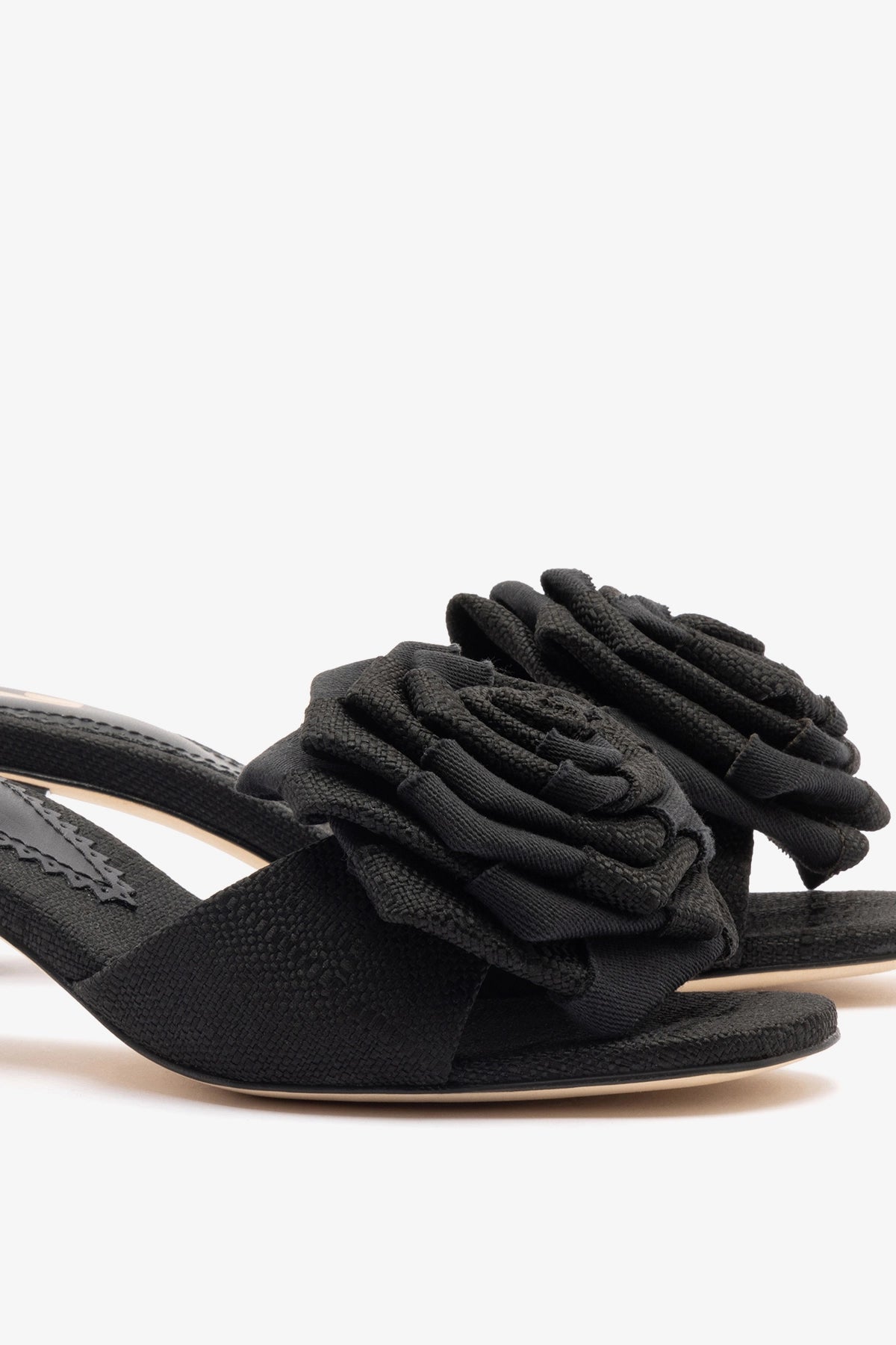 Scarlet Low Mule In Black Raffia