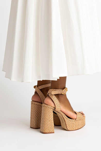 Dolly Verona Sandal In Beige Leather and Natural Raffia
