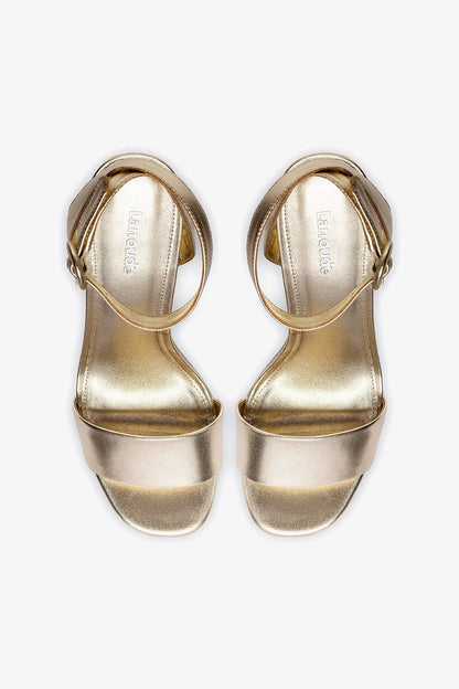 Dolly Sandal In Platina Metallic Leather