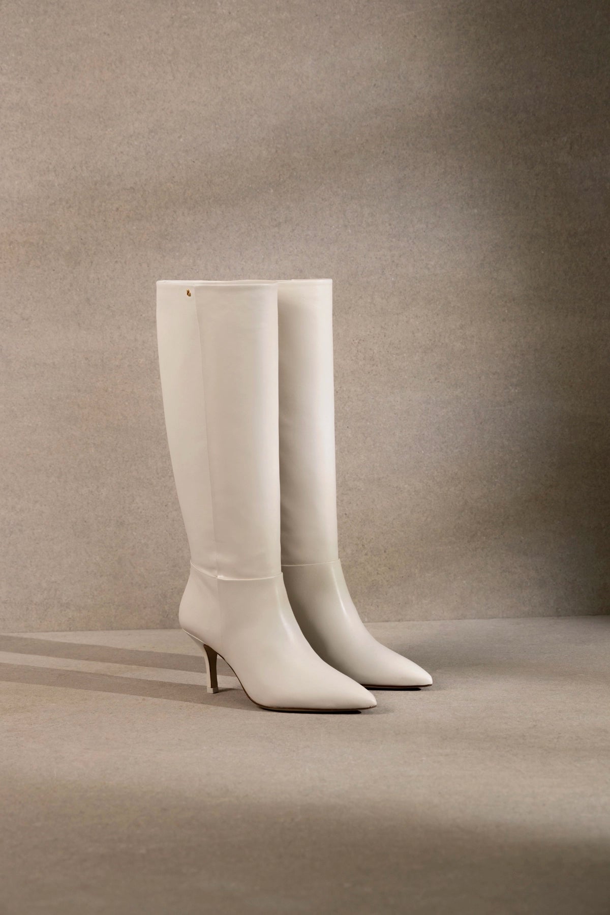 Kate Mid Boot In Ivory Leather