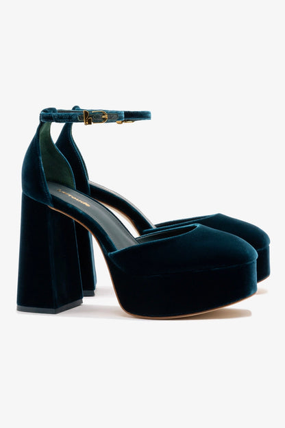 Ari Pump In Deepsea Velvet