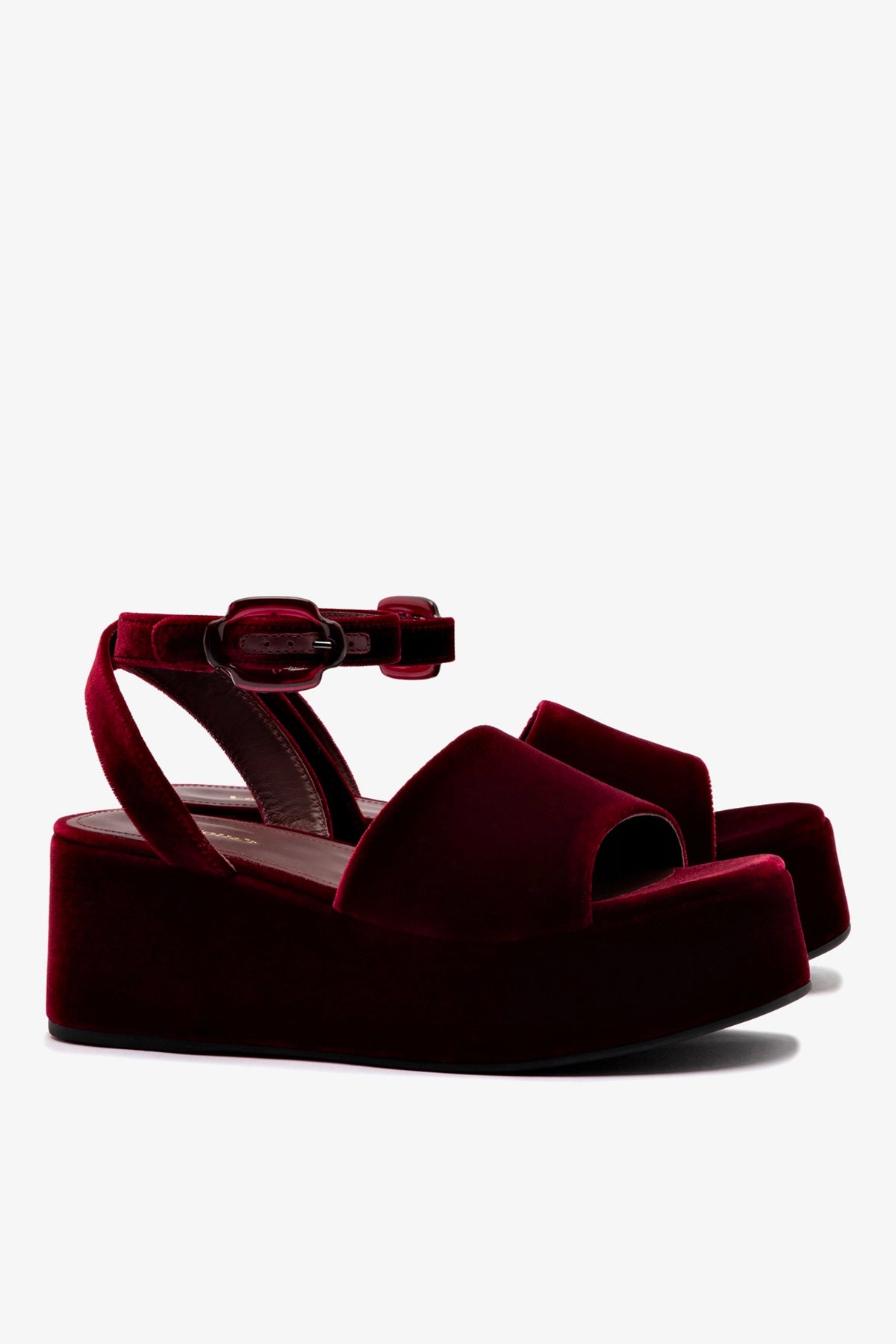 Charli Flatform Sandal In Wine Velvet