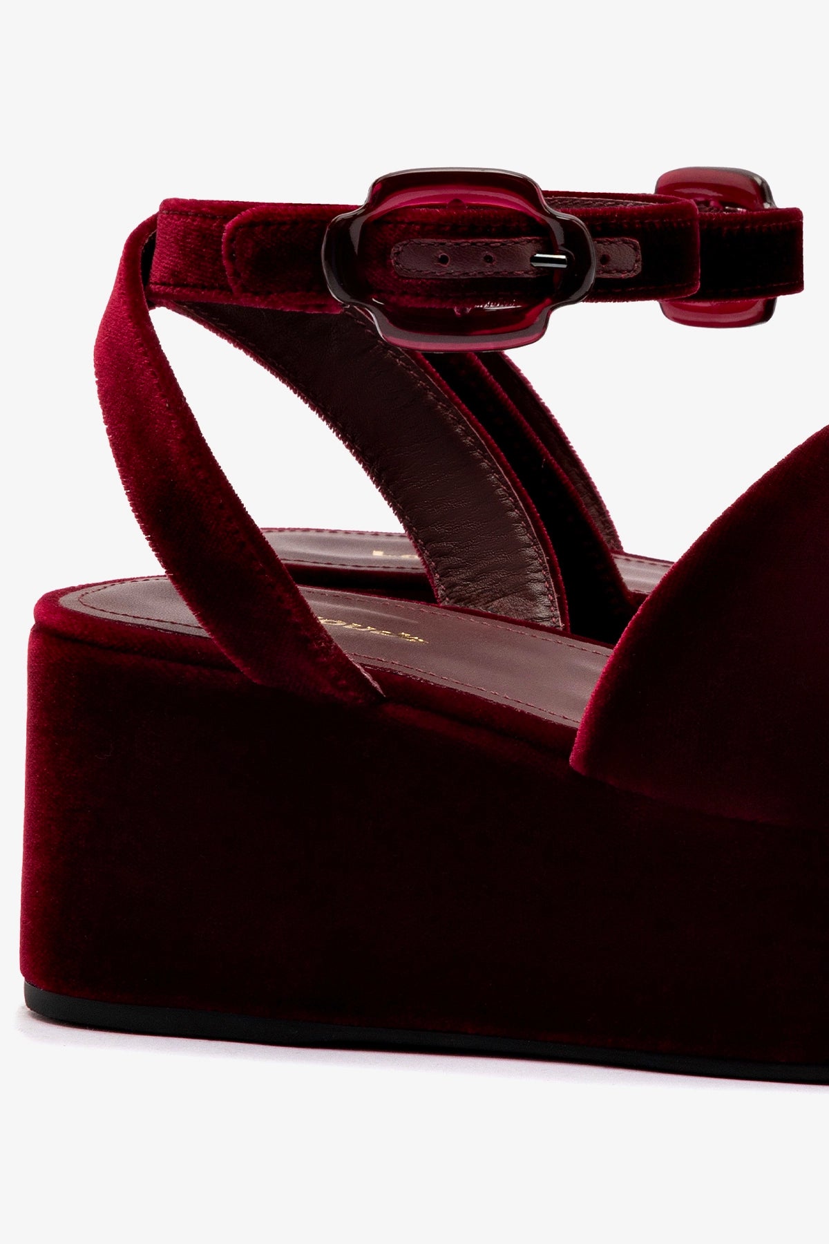 Charli Flatform Sandal In Wine Velvet