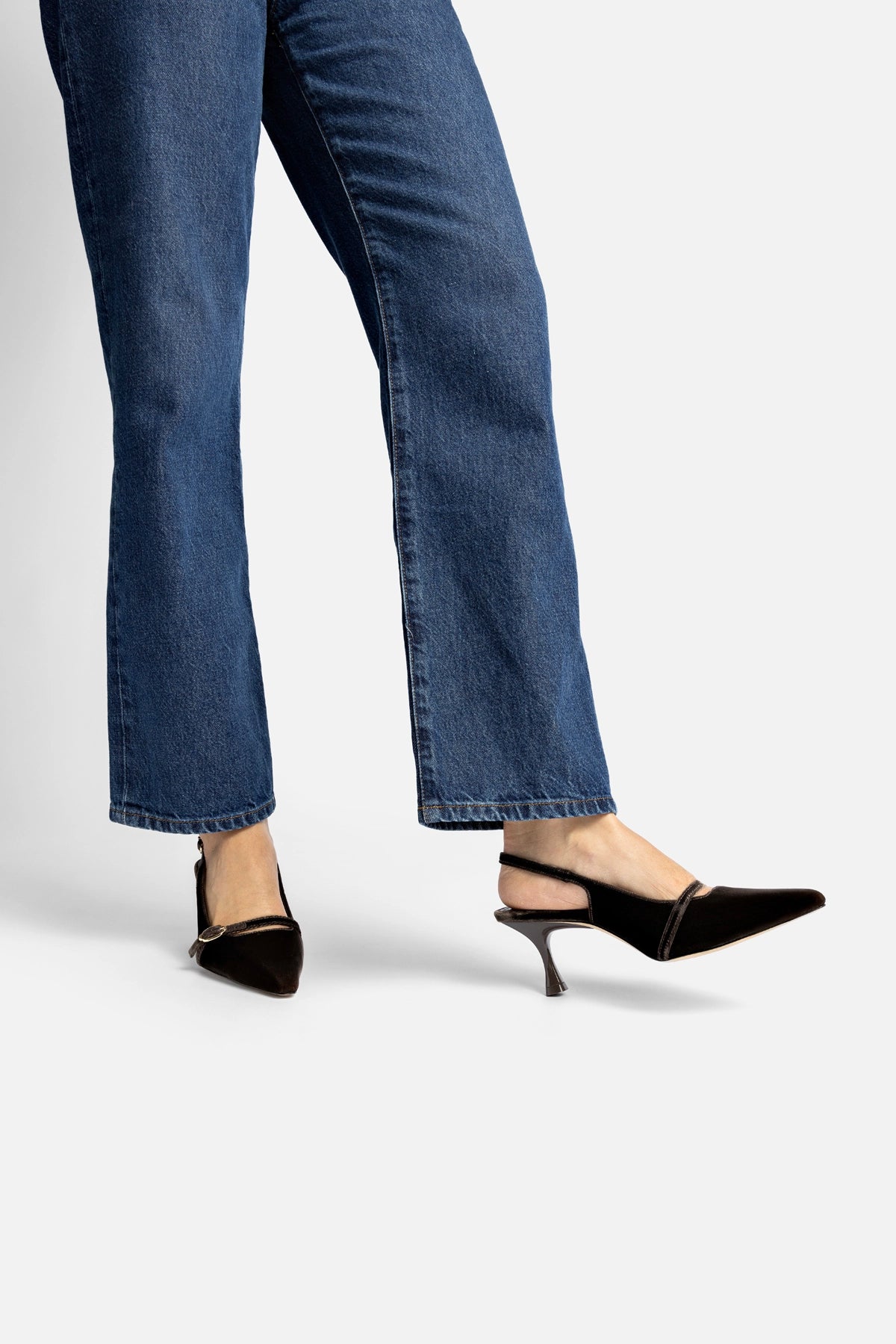 Ines Pump In Expresso Velvet