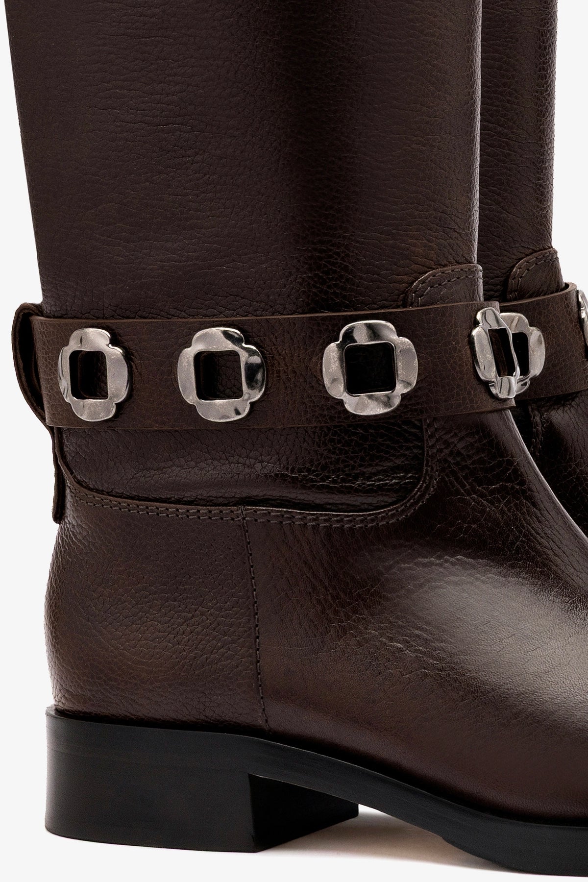 Milan Flat Boot In Brown Leather