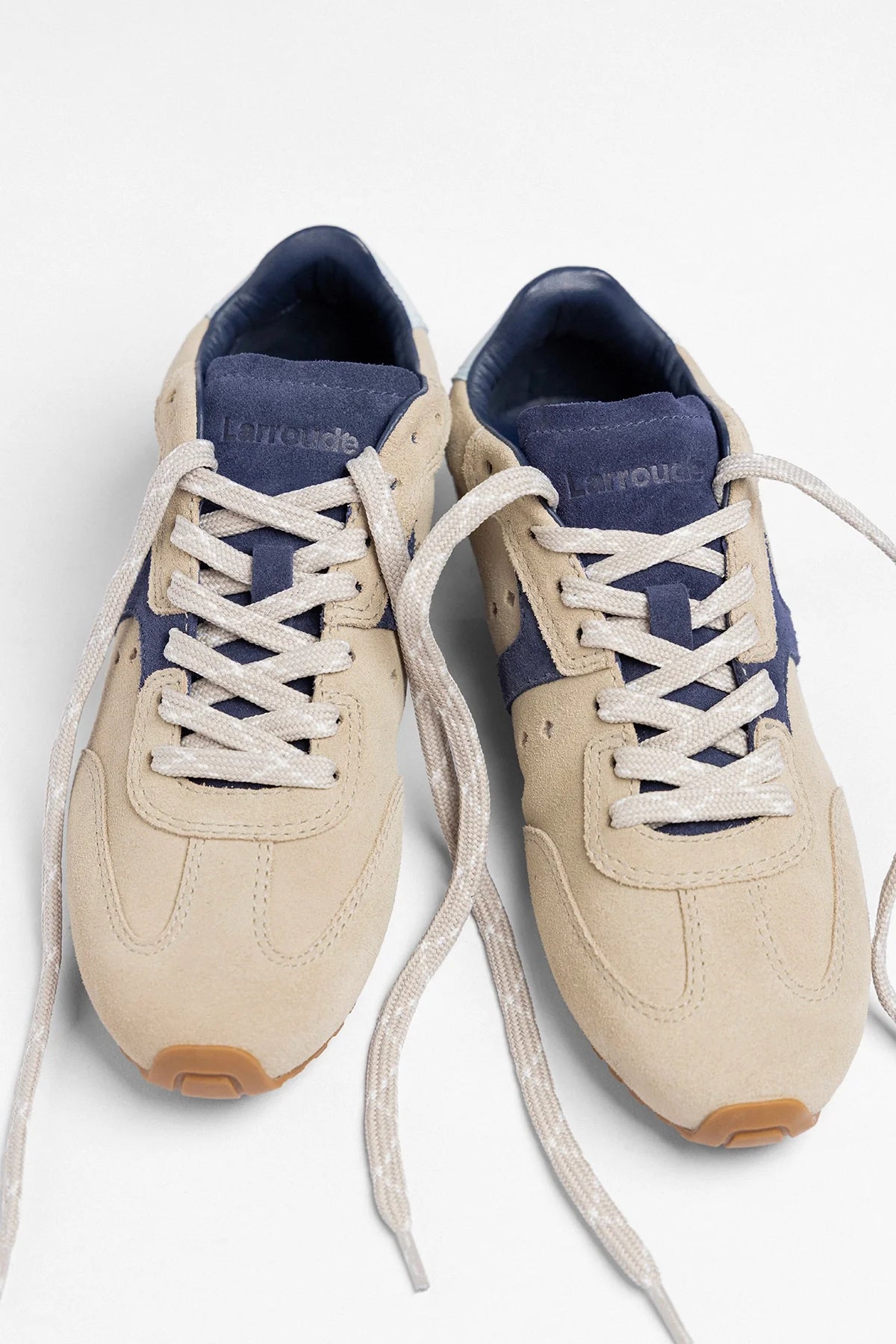 Stella Sneaker Oyster Gray Suede