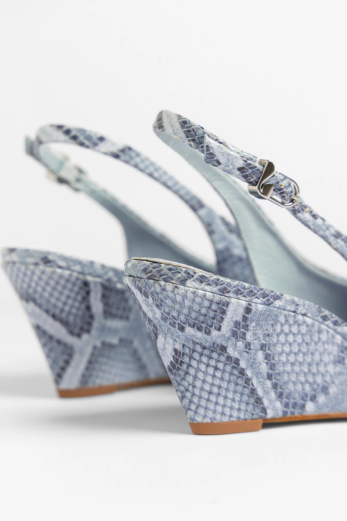 Loulou Pump Maya Python Leather