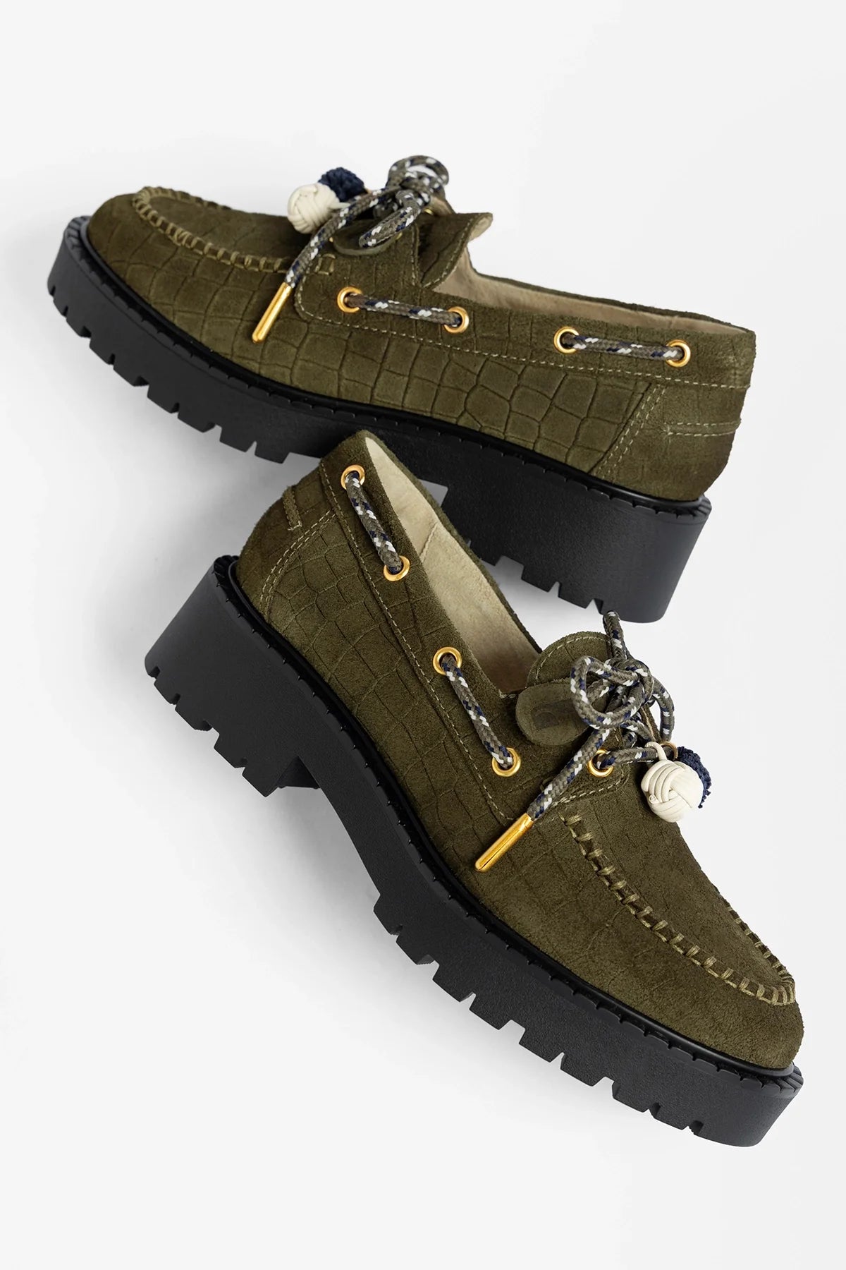 Cyprus Lugsole Loafer Olive Croco Suede