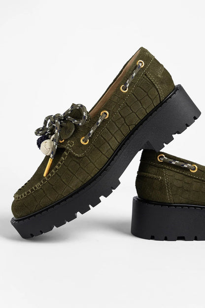 Cyprus Lugsole Loafer Olive Croco Suede