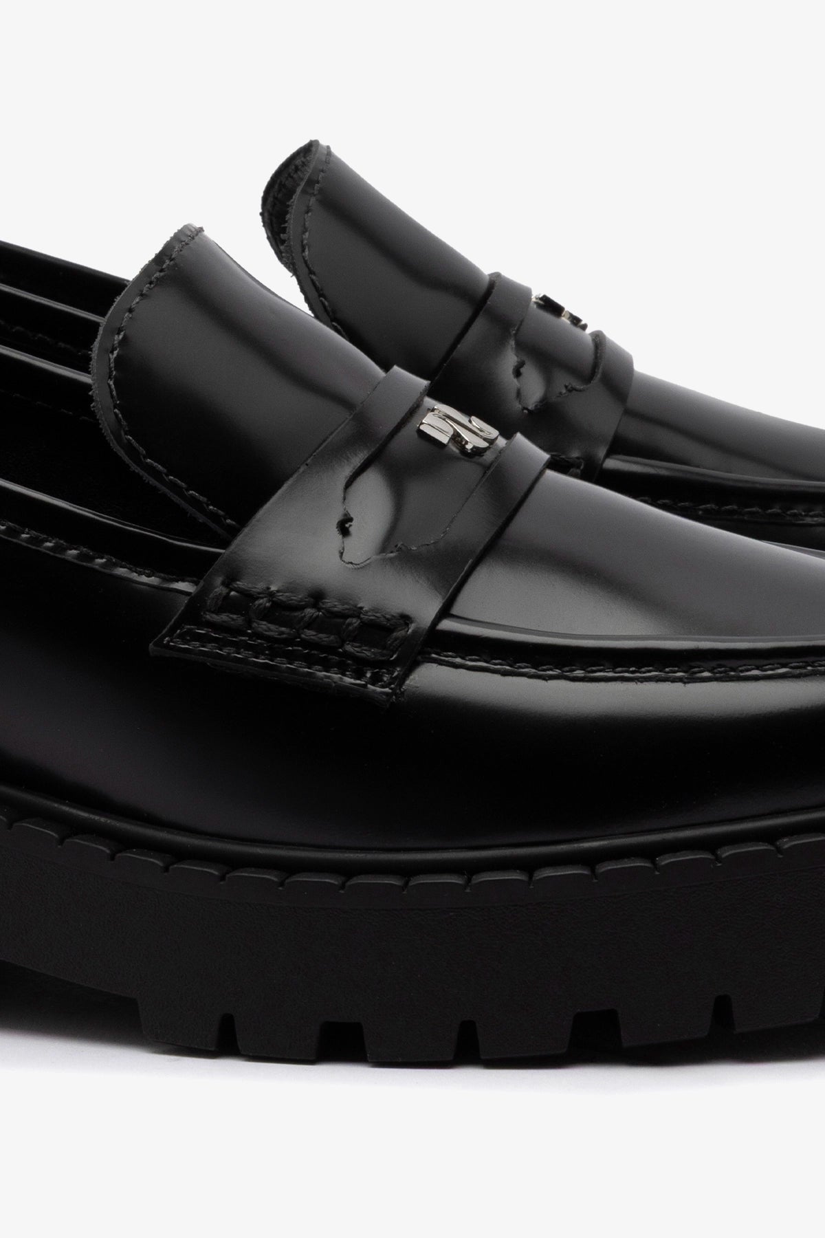 Suki Lugsole Loafer In Black Box Leather
