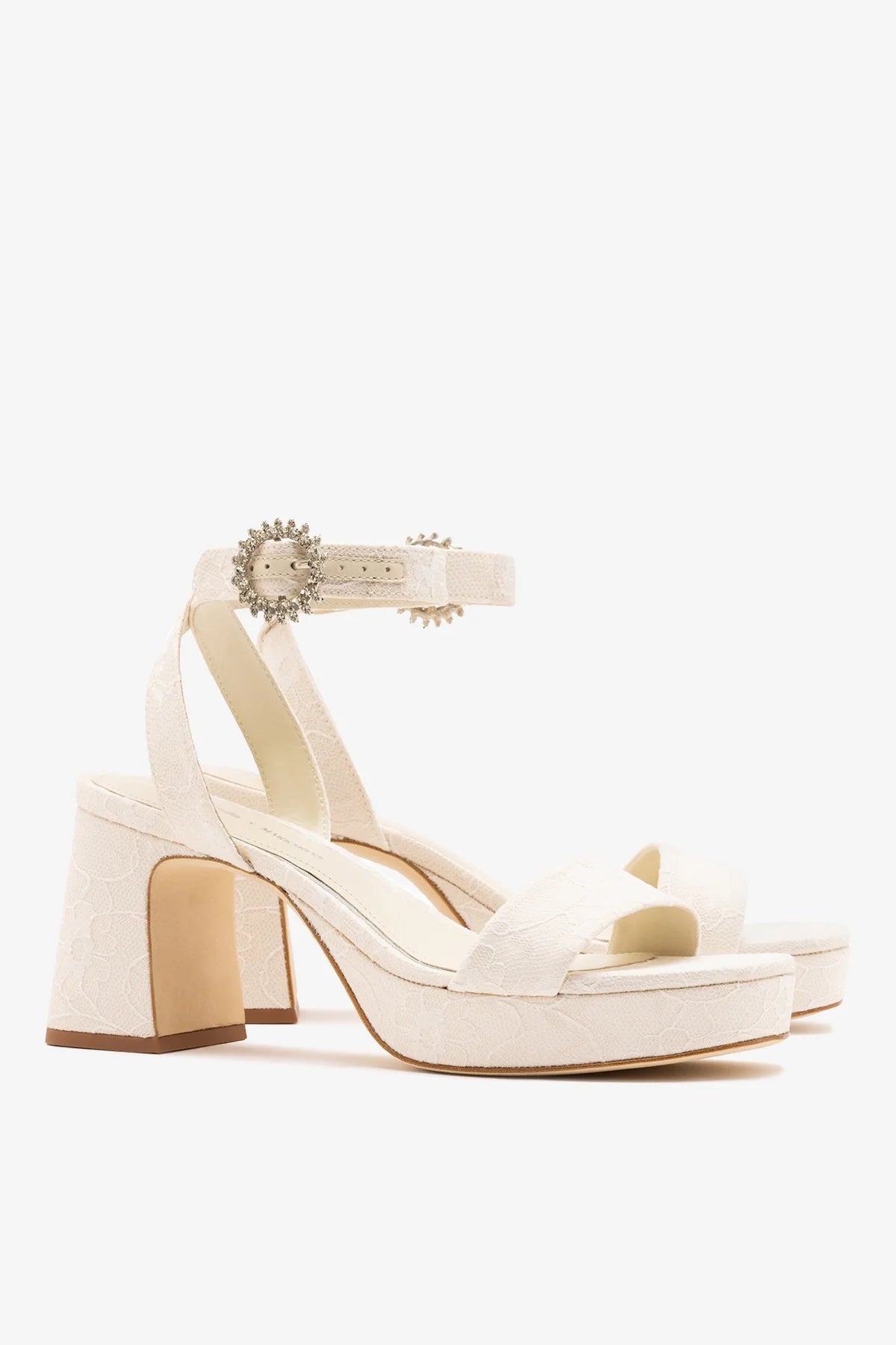 Larroudé x Markarian: Dolly Low Sandal White Lace