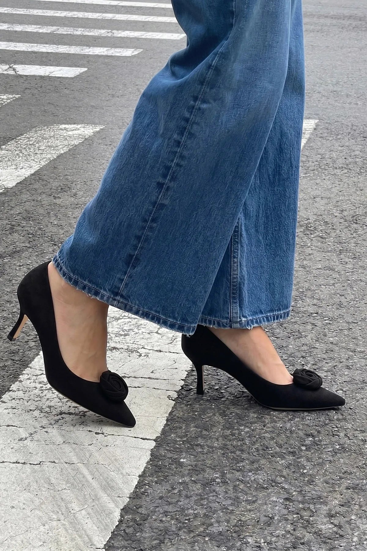 Carine Low Pump Black Leather