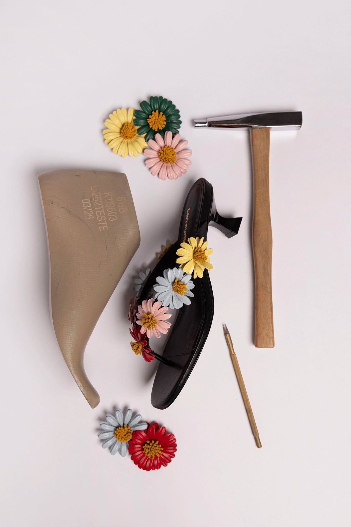 Fiore Thong Sandal Black Leather