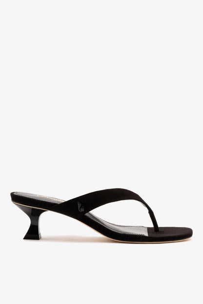 Gaia Low In Black Leather