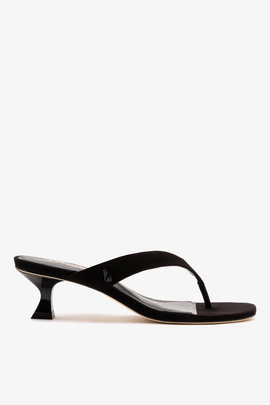 Gaia Low In Black Leather