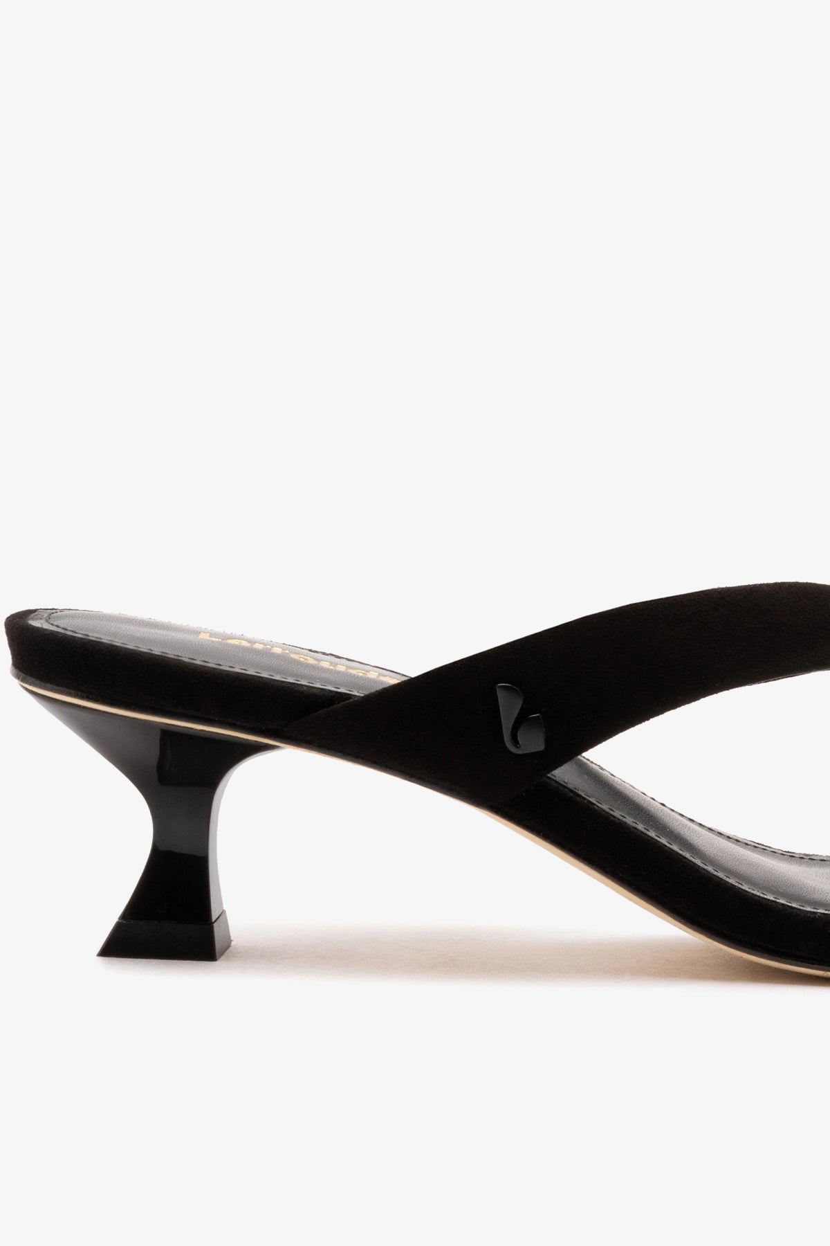 Gaia Low In Black Leather