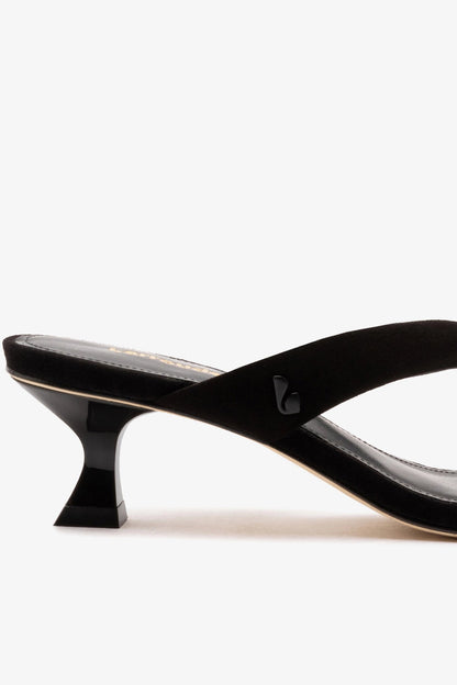 Gaia Low In Black Leather
