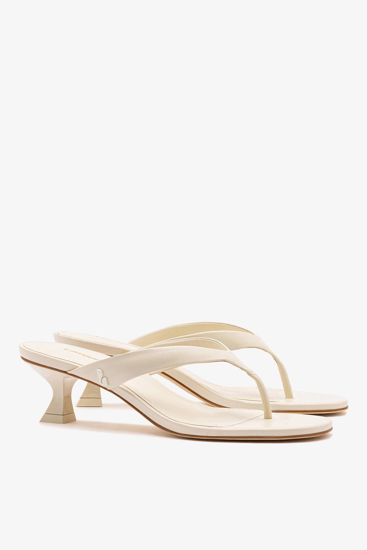 Gaia Low In Ivory Leather