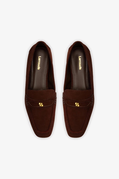 Suki Flat Loafer In Brown Suede