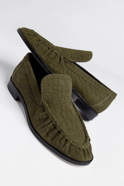 Margaux Loafer Olive Croco Suede