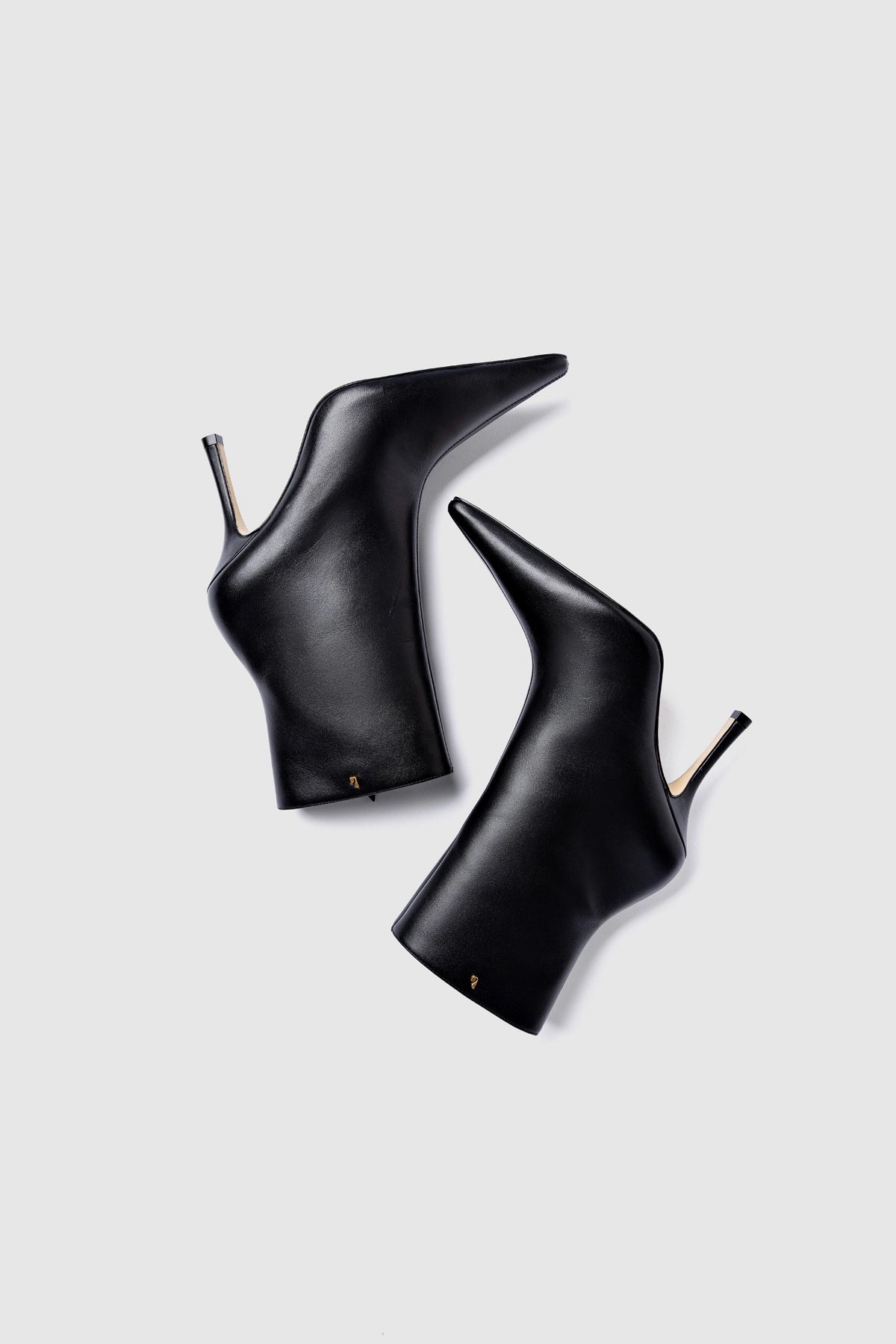 Mini Carine Boot In Black Leather