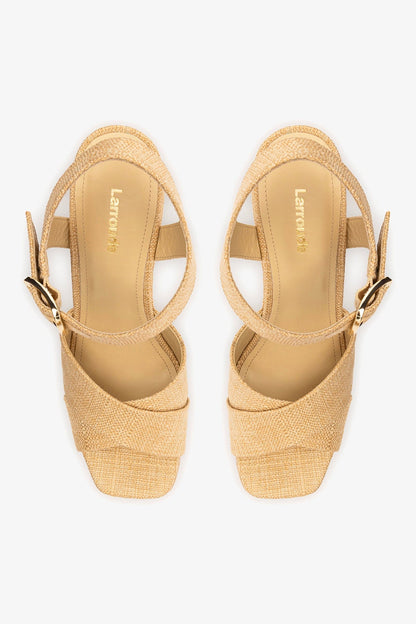 Cher Sandal In Beige Raffia