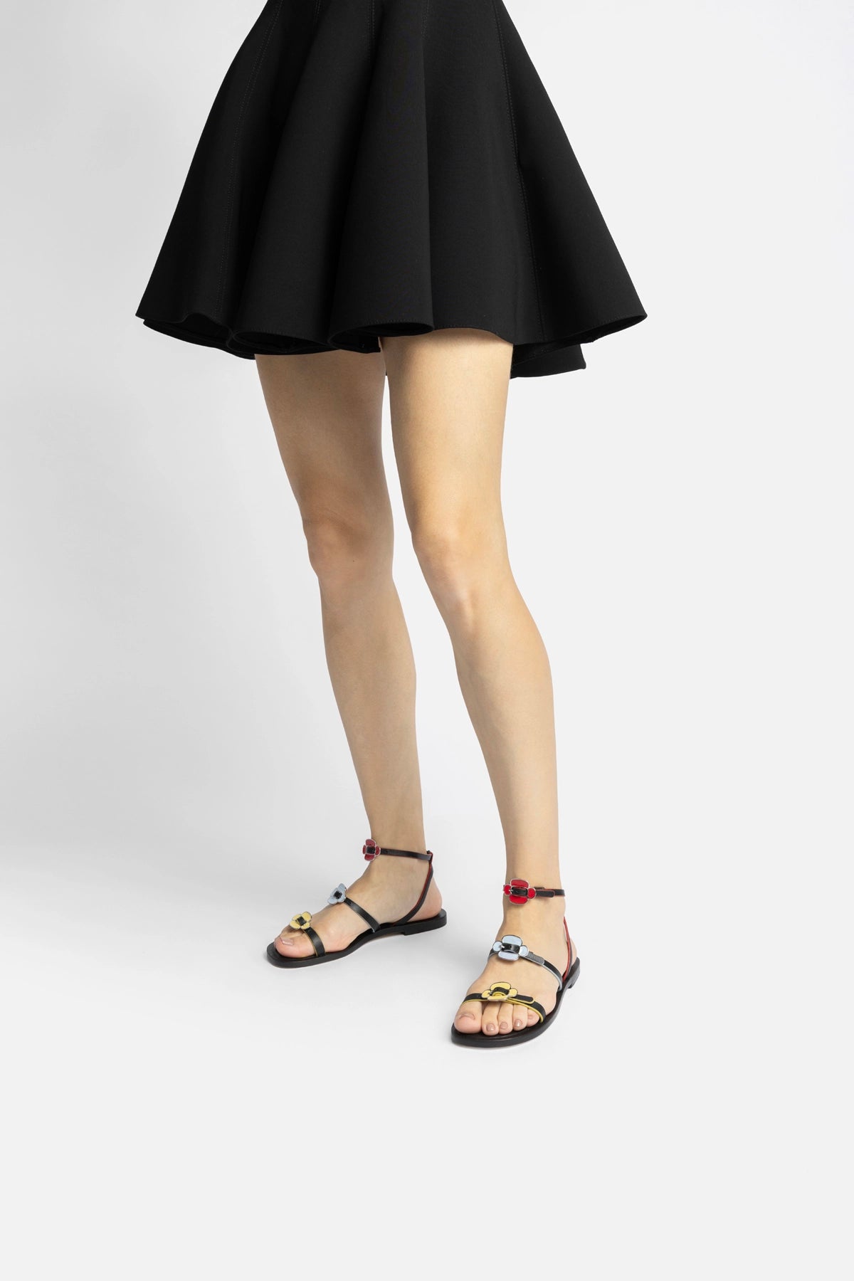 Tinx Flat Sandal In Black Leather