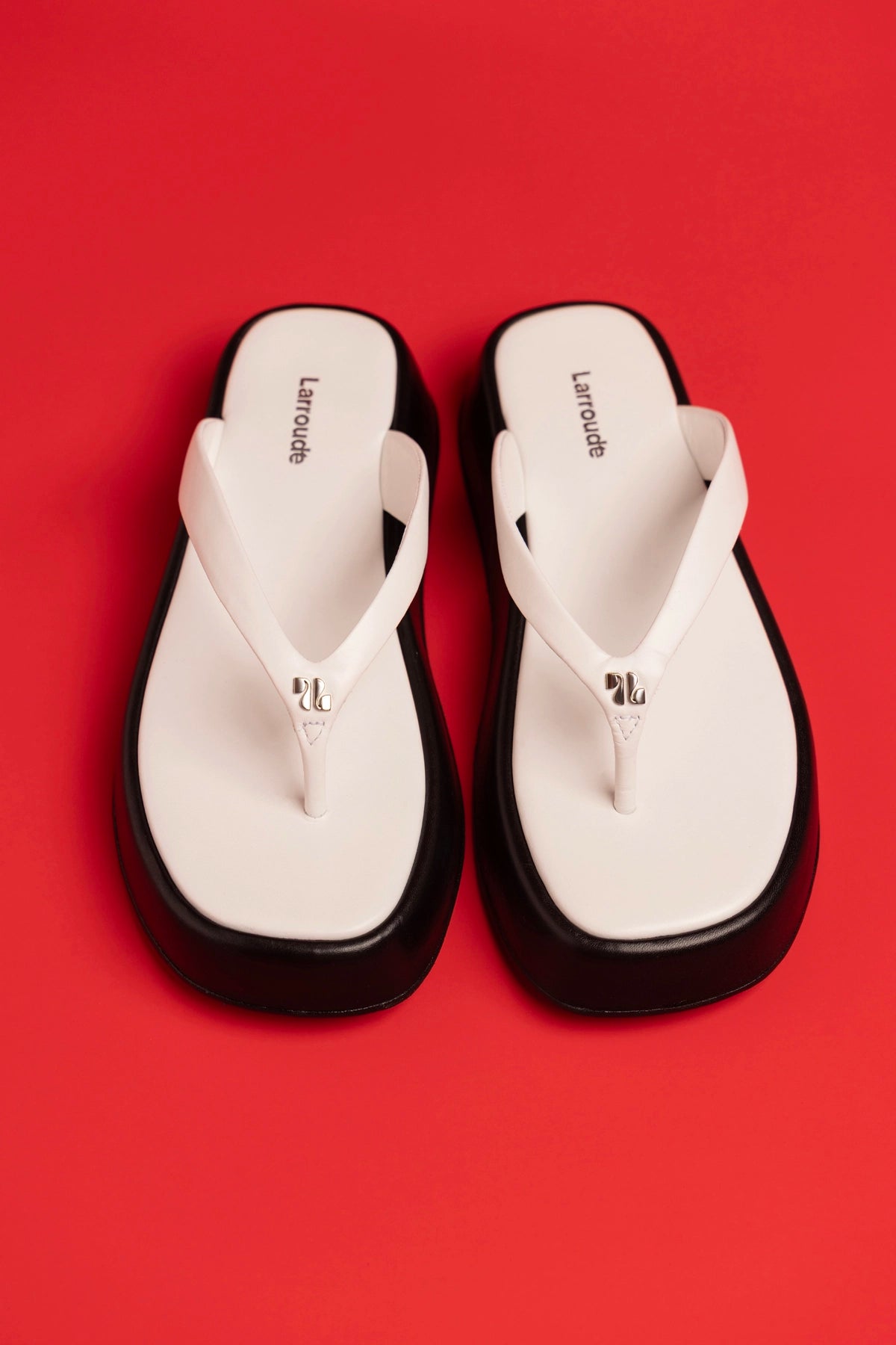 Roxy Thong Sandal Black and White Leather