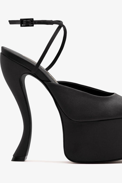 Larroudé x Nicolò B.: Lola Sandal Black Satin
