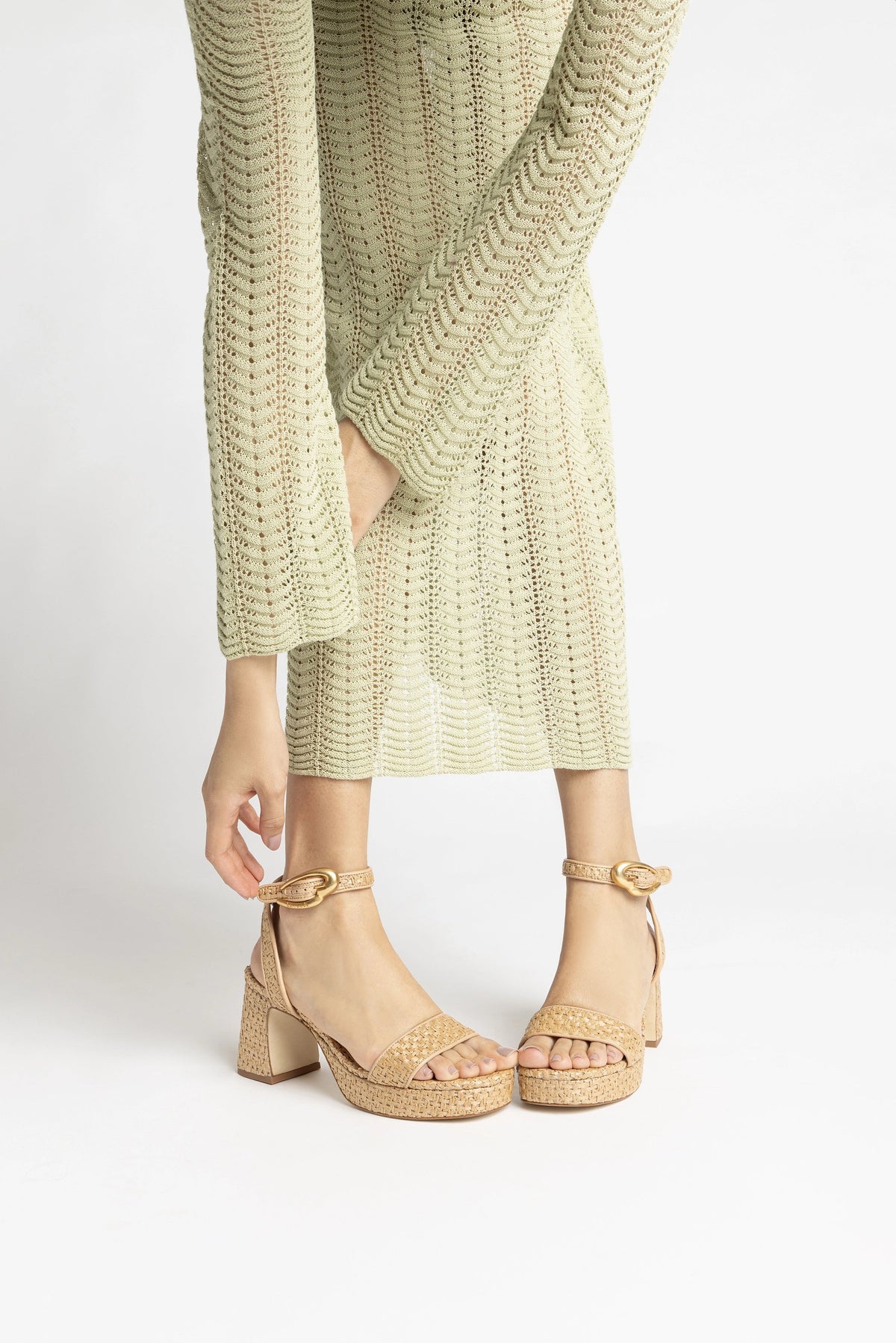 Dolly Verona Low Sandal In Natural Raffia and Beige Leather